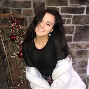 Meet your Posher, Hannah